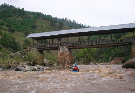 river photo